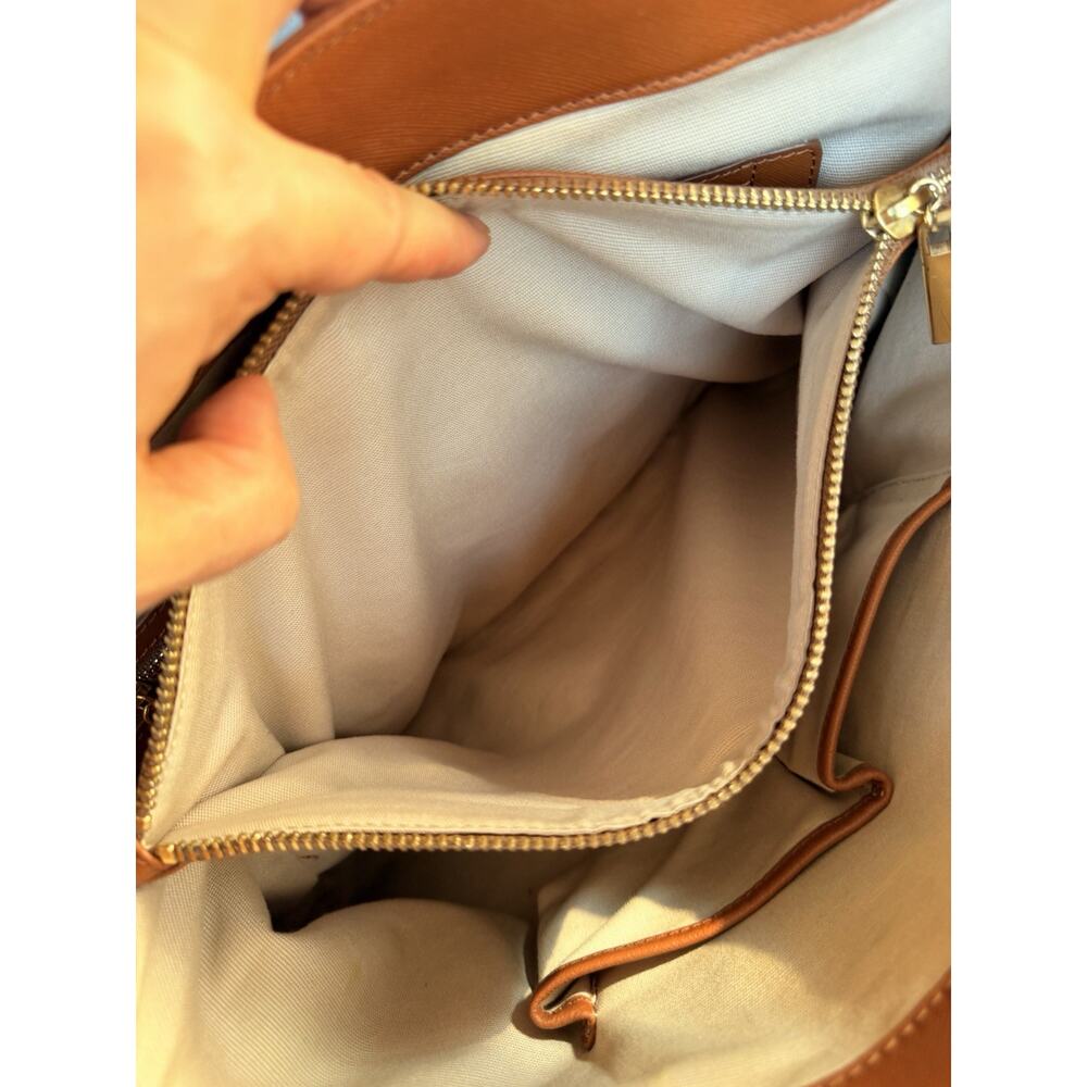 Tory Burch Robinson Saffiano Leather Tote Bag Cognac Brown Zip Satchel 16 Inch - Picture 15 of 16